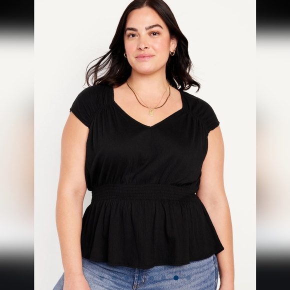 NWT XL Old Navy Short Sleeve Smocked Waist Shirt. Plus Size - Picture 3 of 10